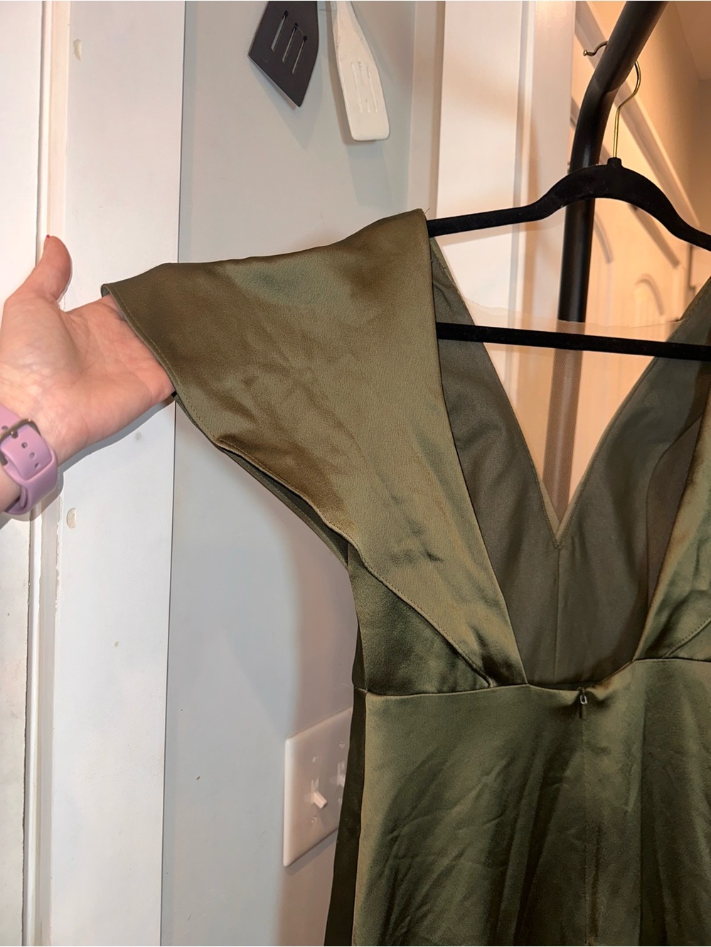 Jenny Yoo Size 6 Olive Green V-Neck Satin Maxi Dress - Picture 10 of 16